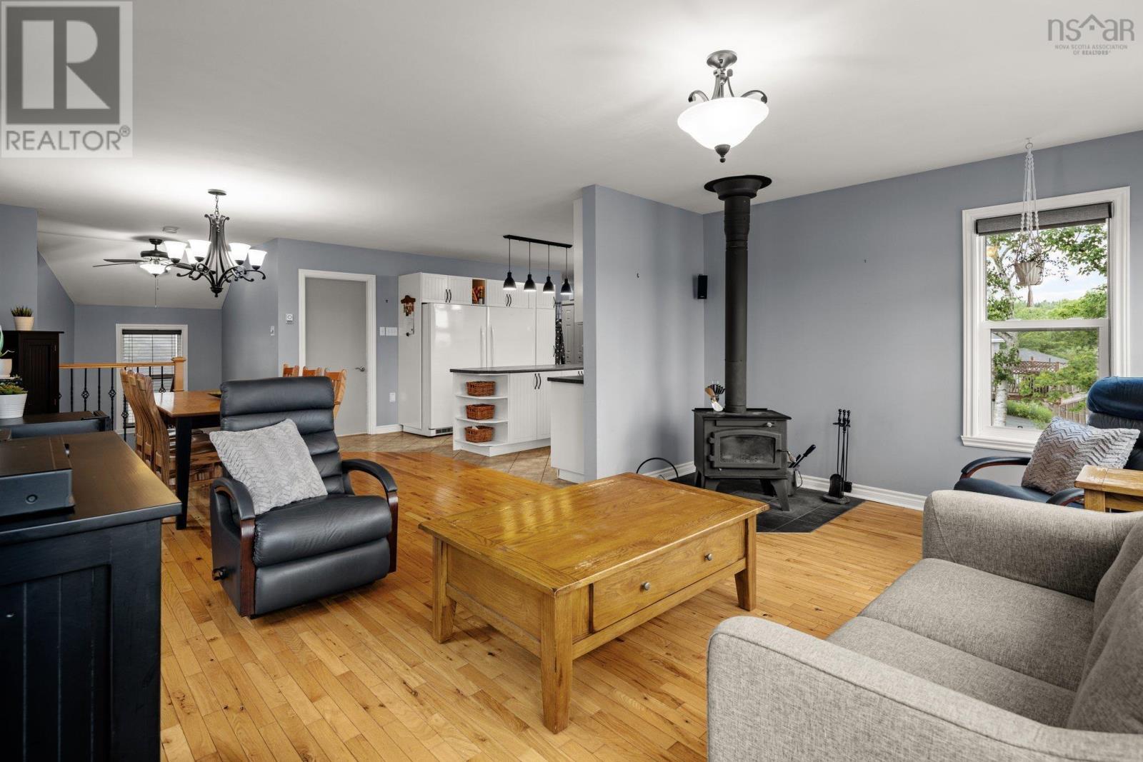 1072 Terence Bay Road, Terence Bay, Nova Scotia  B3T 1X5 - Photo 12 - 202502135