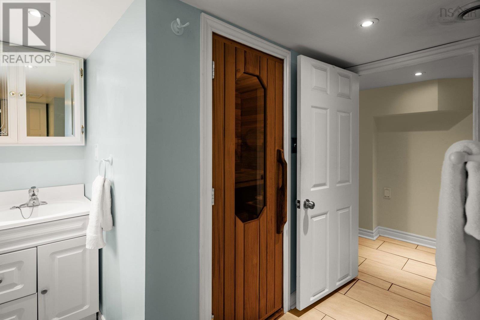 1072 Terence Bay Road, Terence Bay, Nova Scotia  B3T 1X5 - Photo 25 - 202502135