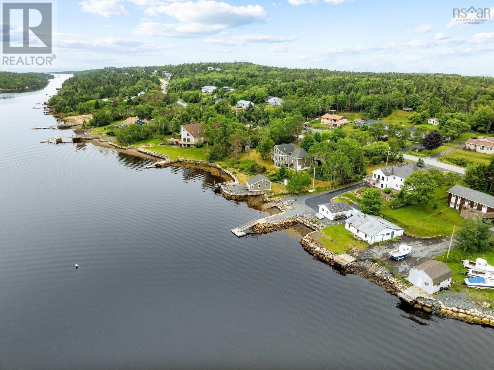 1072 Terence Bay Road, Terence Bay, Nova Scotia  B3T 1X5 - Photo 31 - 202502135