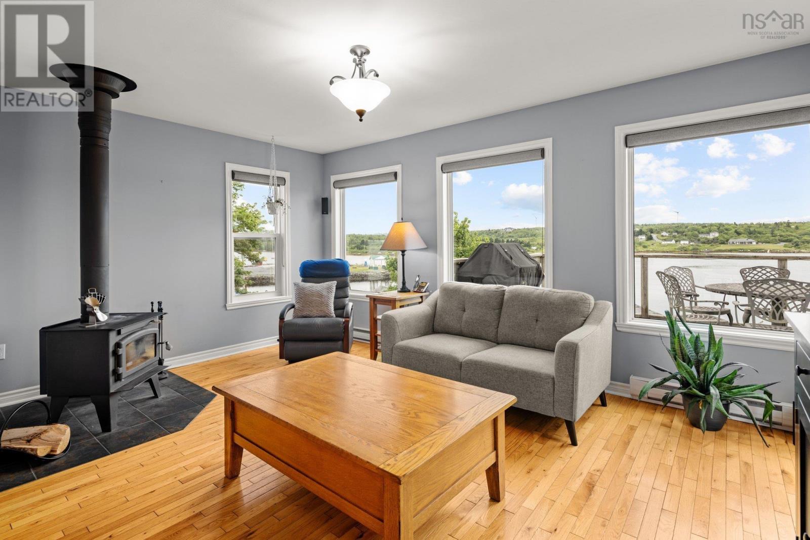 1072 Terence Bay Road, Terence Bay, Nova Scotia  B3T 1X5 - Photo 7 - 202502135