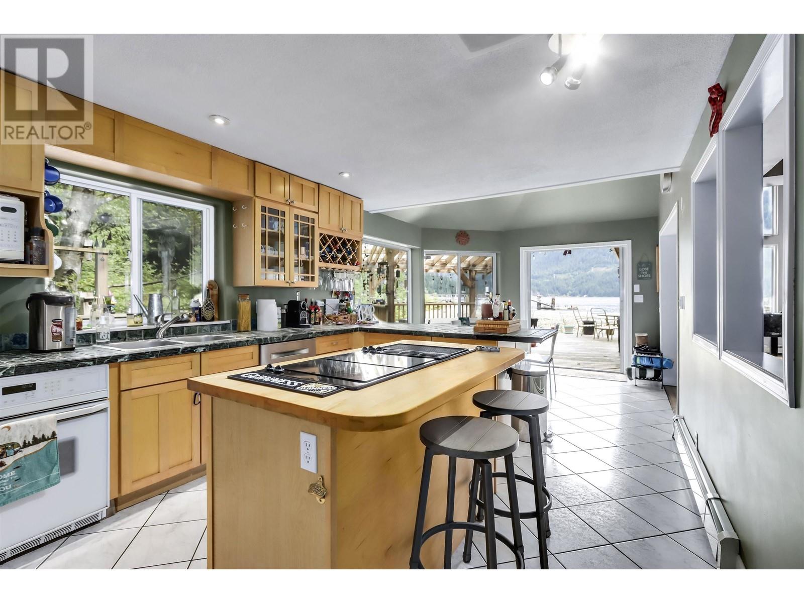 Lot 1 Orlohma Beach, North Vancouver, British Columbia  V0V 0V0 - Photo 15 - R2962497
