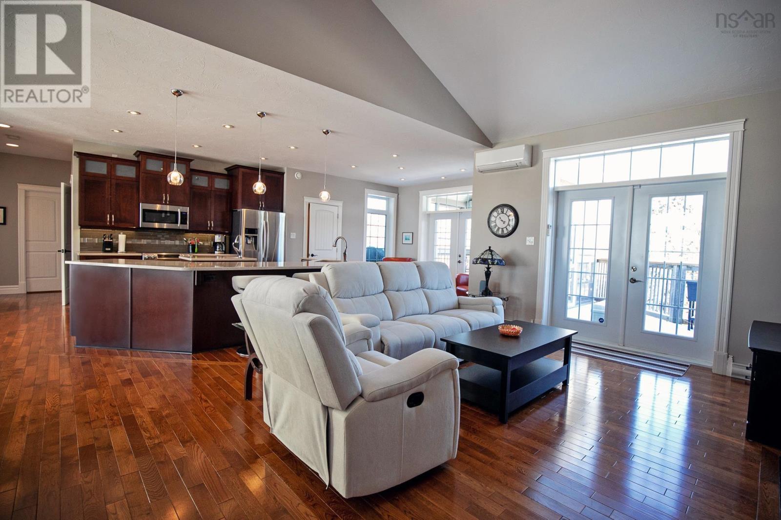 37 Duckling Dell, Amherst, Nova Scotia  B4H 3Y2 - Photo 18 - 202502141