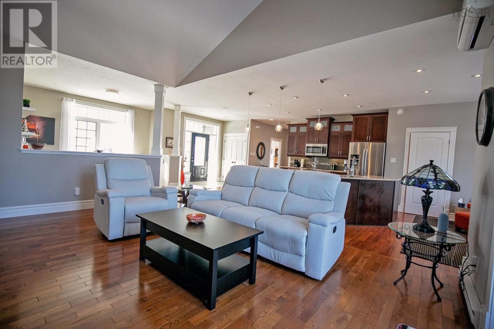 37 Duckling Dell, Amherst, Nova Scotia  B4H 3Y2 - Photo 19 - 202502141