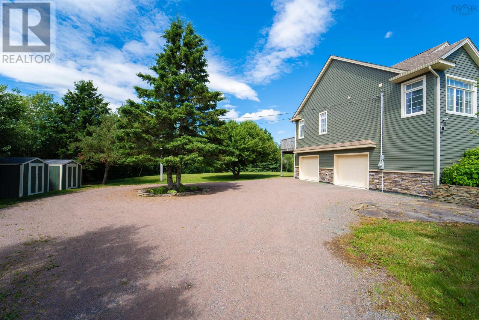 37 Duckling Dell, Amherst, Nova Scotia  B4H 3Y2 - Photo 5 - 202502141