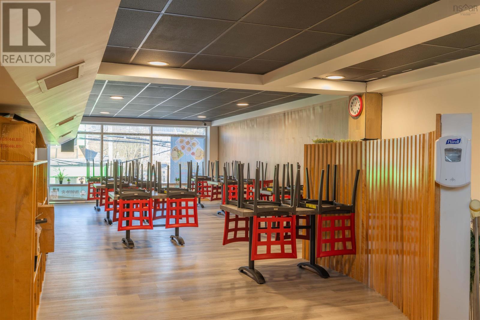 2 6238 Quinpool Road, Halifax, Nova Scotia  B3L 1A3 - Photo 3 - 202502144