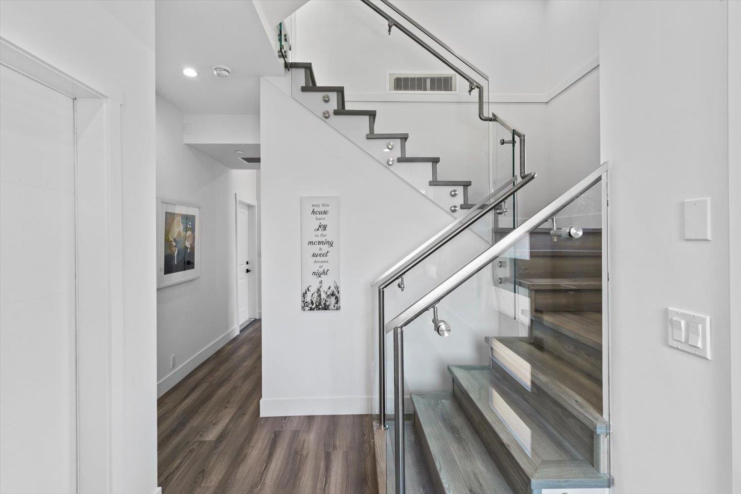 Property at 4 9603 BROADWAY STREET image 2