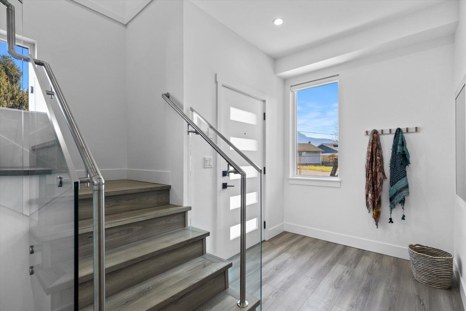 Property at 8 9603 BROADWAY STREET image 3
