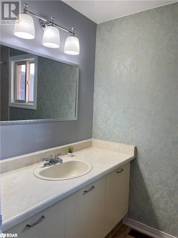 42 Shadowood Road, Barrie, Ontario  L4N 7K5 - Photo 12 - 40695333