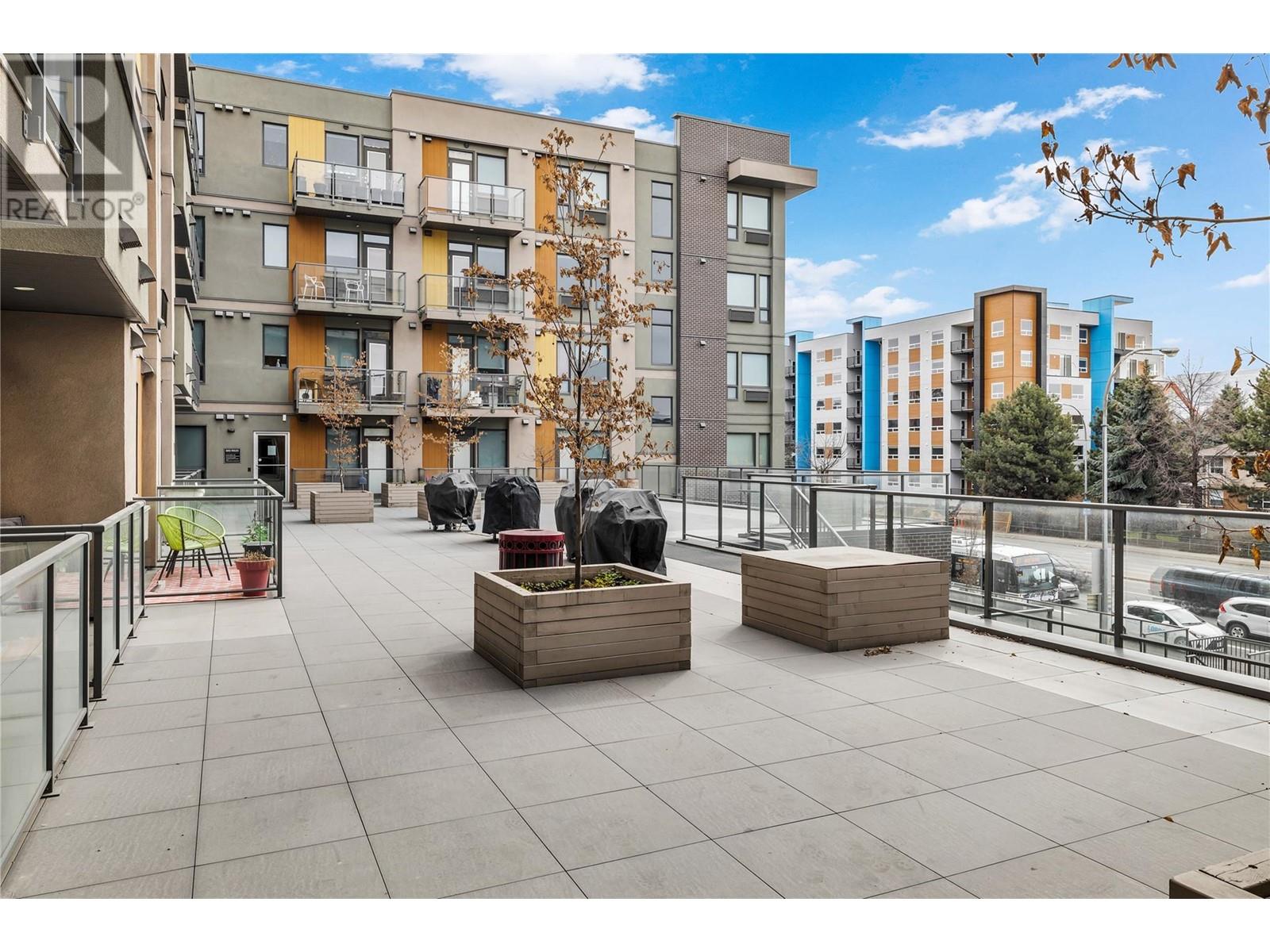 Property at 925 Leon Avenue Unit# 411 image 3