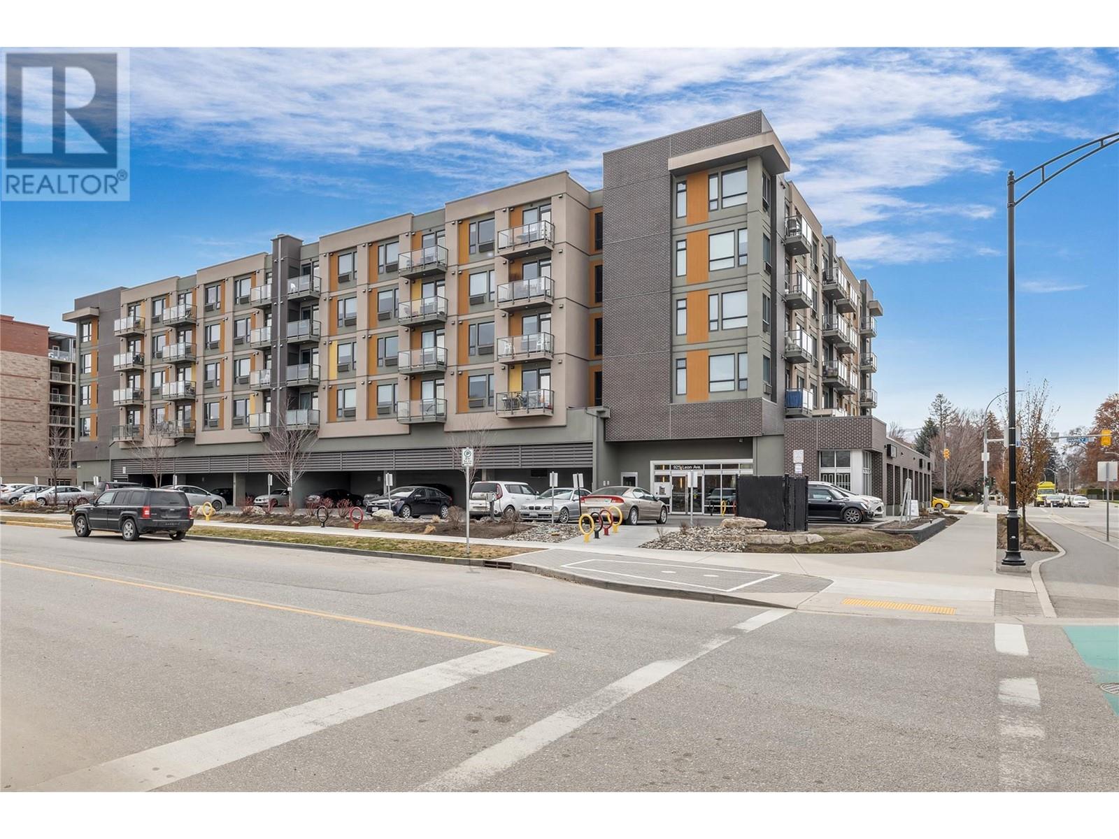 Property at 925 Leon Avenue Unit# 411 image 2