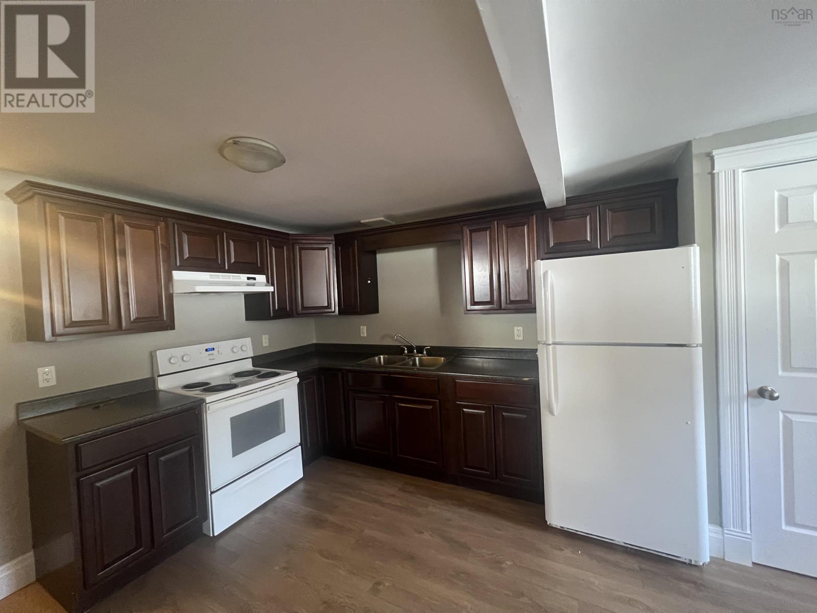 27 Beaver Crescent, Cole Harbour, Nova Scotia  B2V 1C8 - Photo 12 - 202502155