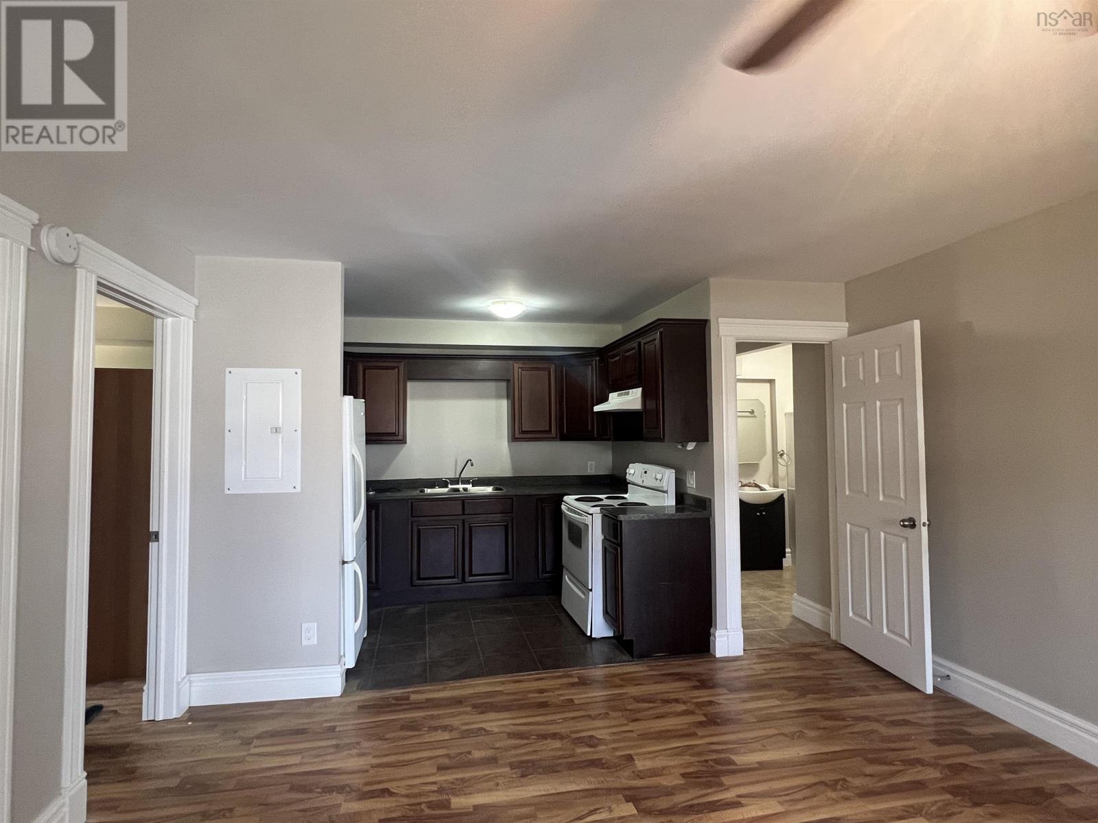 27 Beaver Crescent, Cole Harbour, Nova Scotia  B2V 1C8 - Photo 17 - 202502155