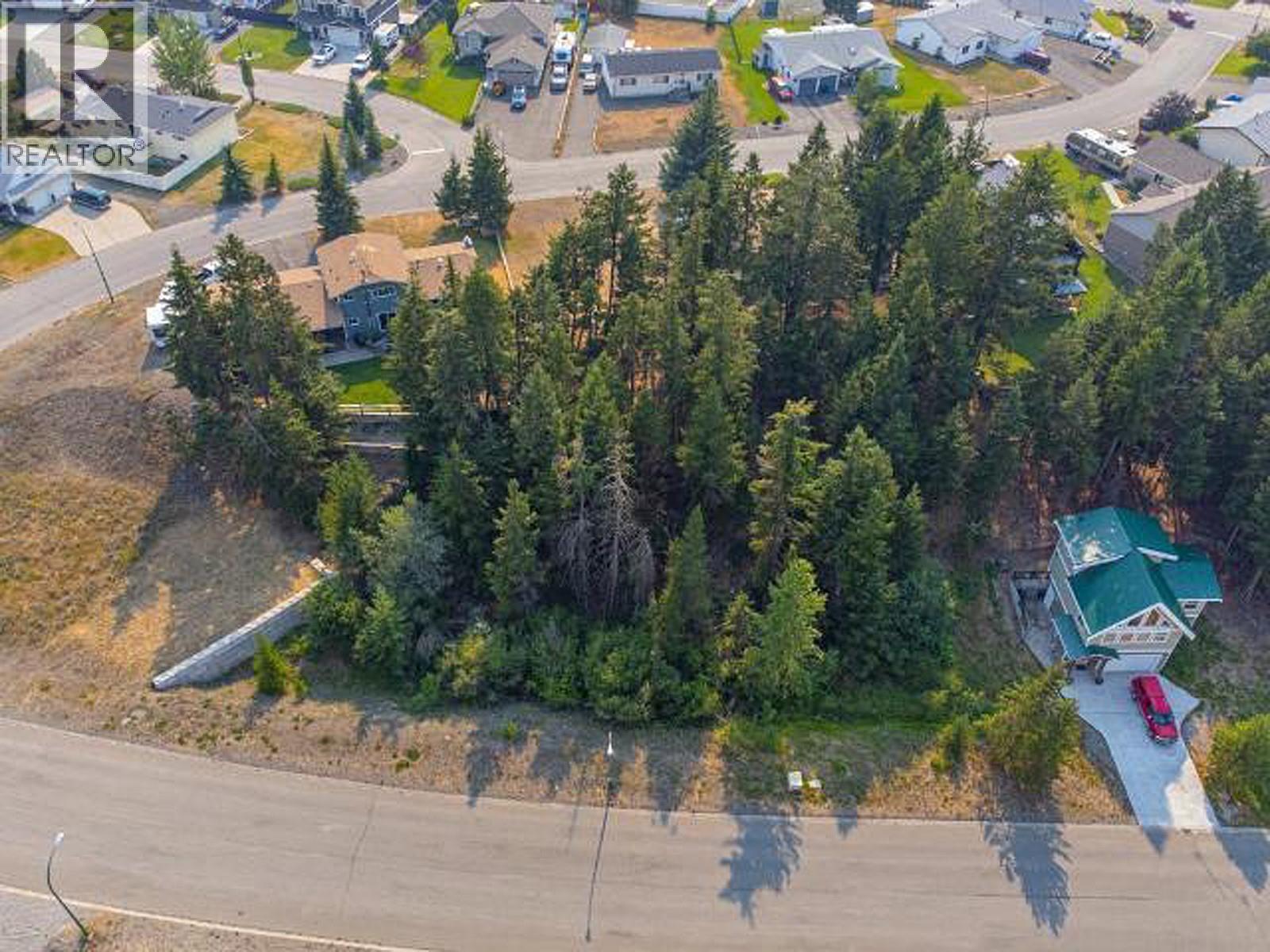 368 Poplar Drive, Logan Lake, British Columbia V0K 1W0 - Photo 2 - 10333382