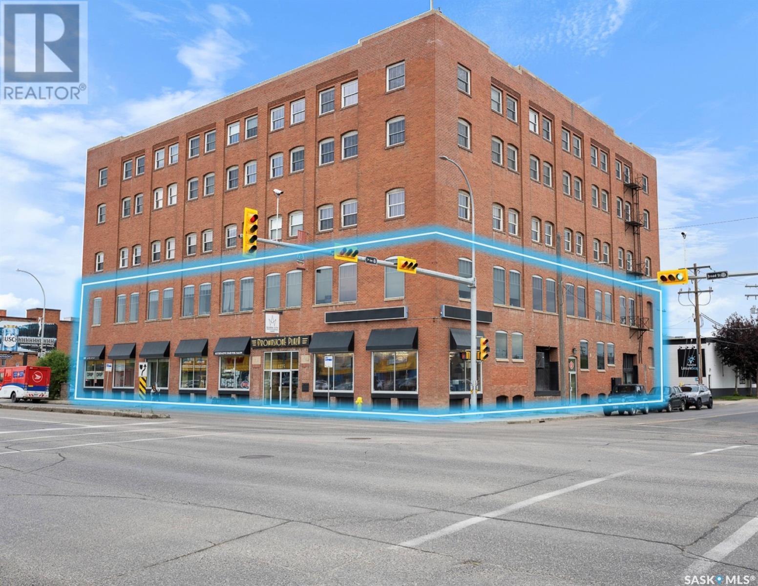 1275 Broad Street, Regina, Saskatchewan  S4R 1Y2 - Photo 2 - SK994018
