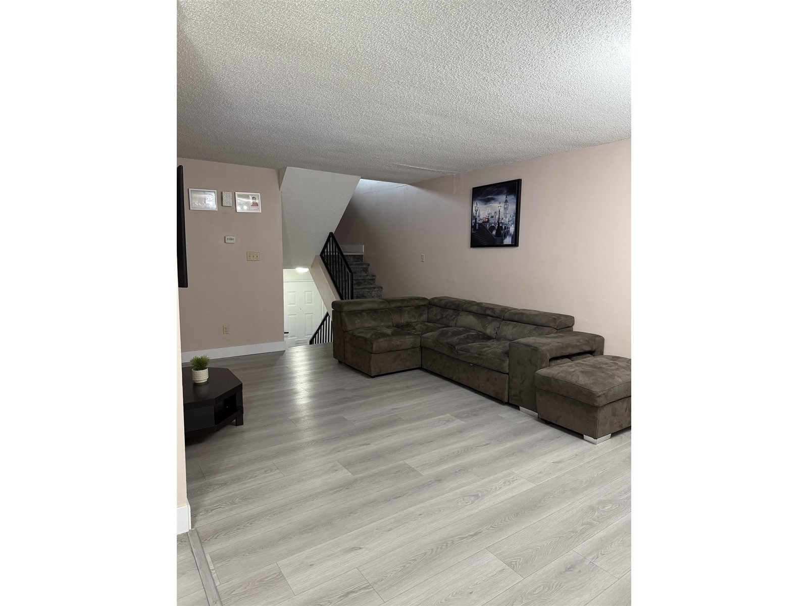 Property at 23 33361 WREN CRESCENT image 5