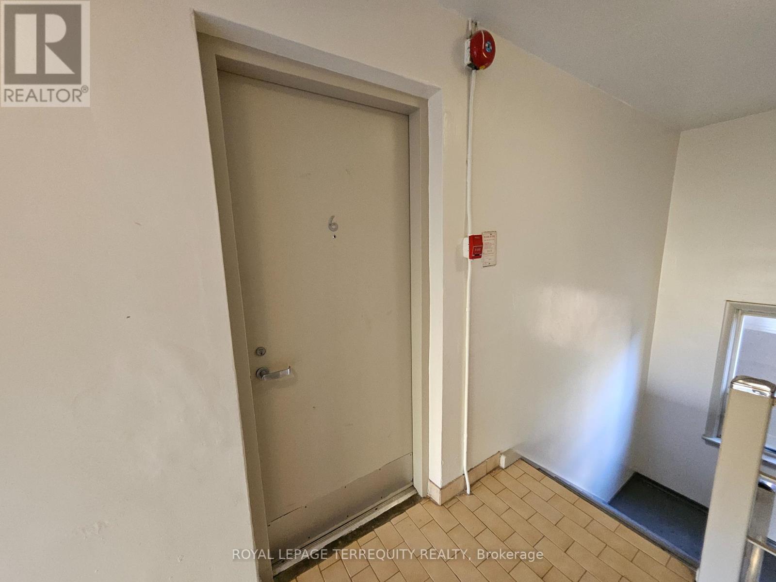6 - 450 Arlington Avenue, Toronto, Ontario  M6C 3A2 - Photo 7 - C11950972