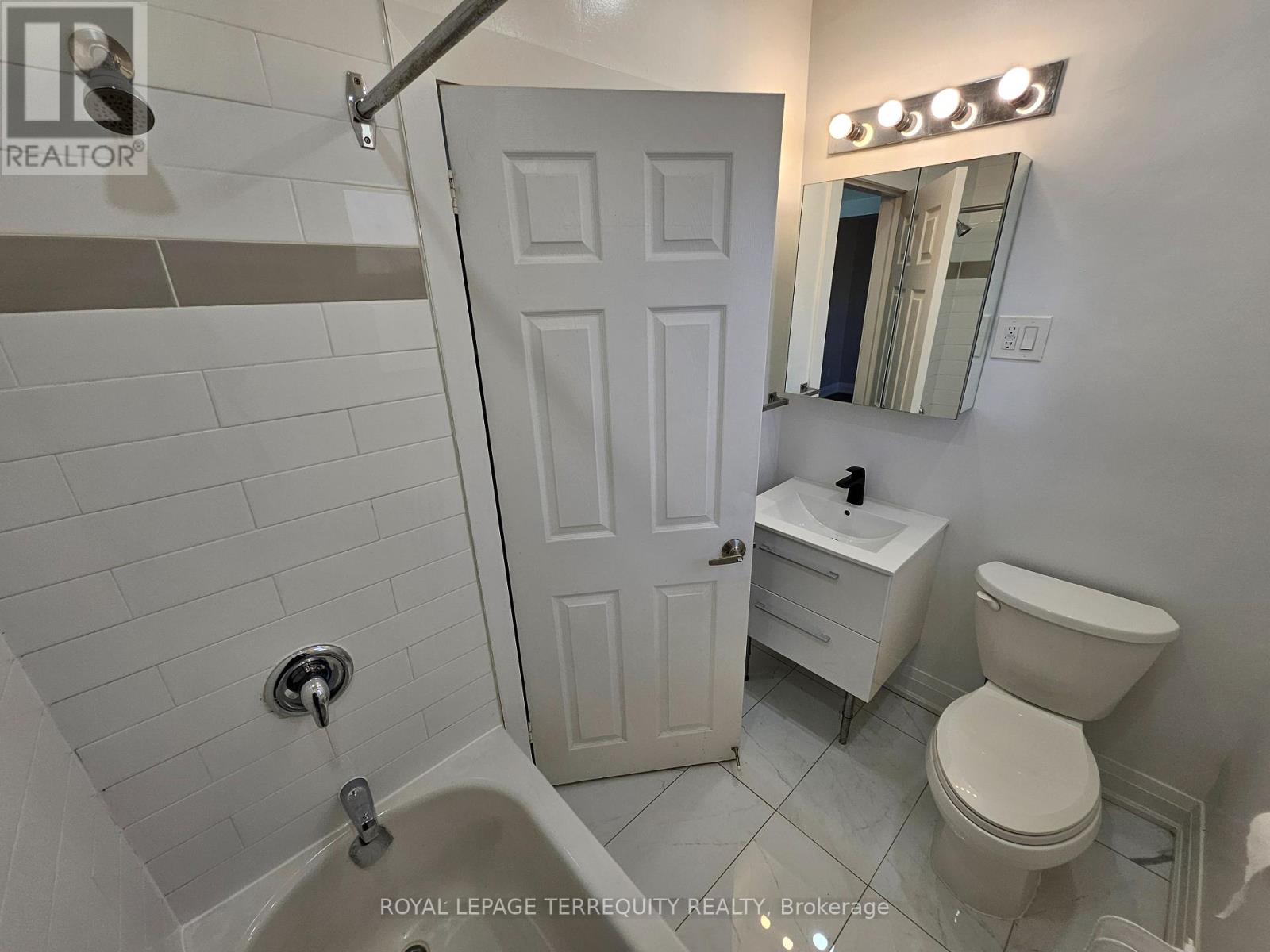 6 - 450 Arlington Avenue, Toronto, Ontario  M6C 3A2 - Photo 9 - C11950972
