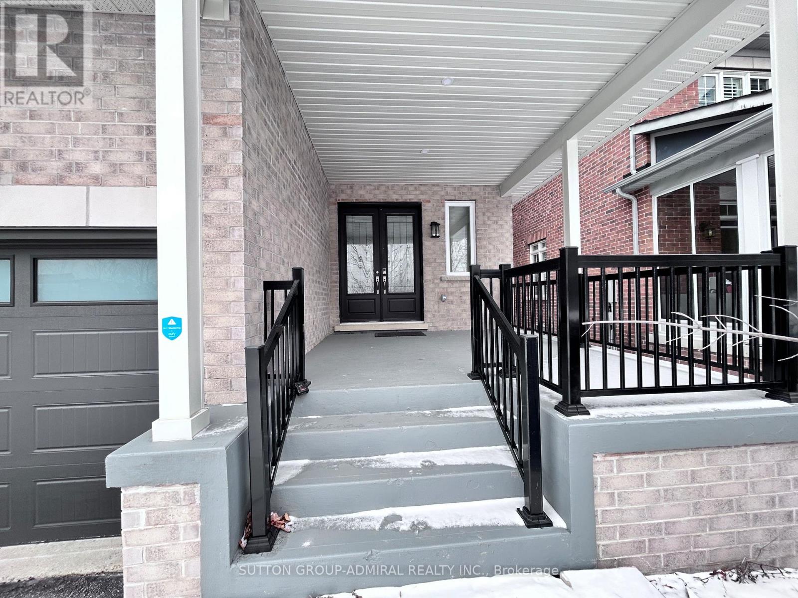 Property at 4 CASTLEGLEN BOULEVARD image 2