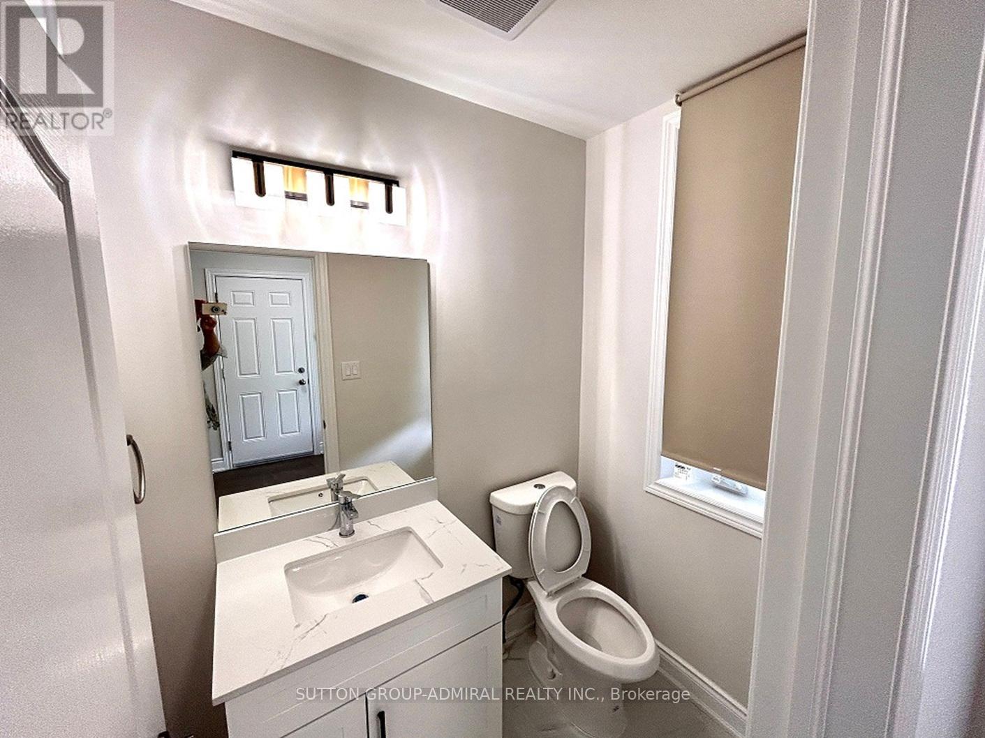 Property at 4 CASTLEGLEN BOULEVARD image 5