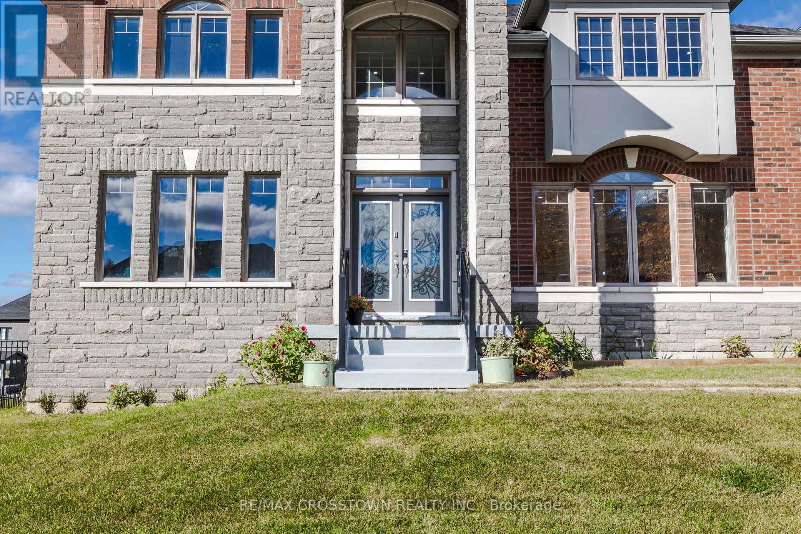10 Stewart Crescent, Essa (Thornton), Ontario  L0L 2N0 - Photo 2 - N11951203