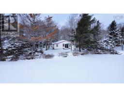 49 Pentz Lake Drive, Mount Uniacke, Ca