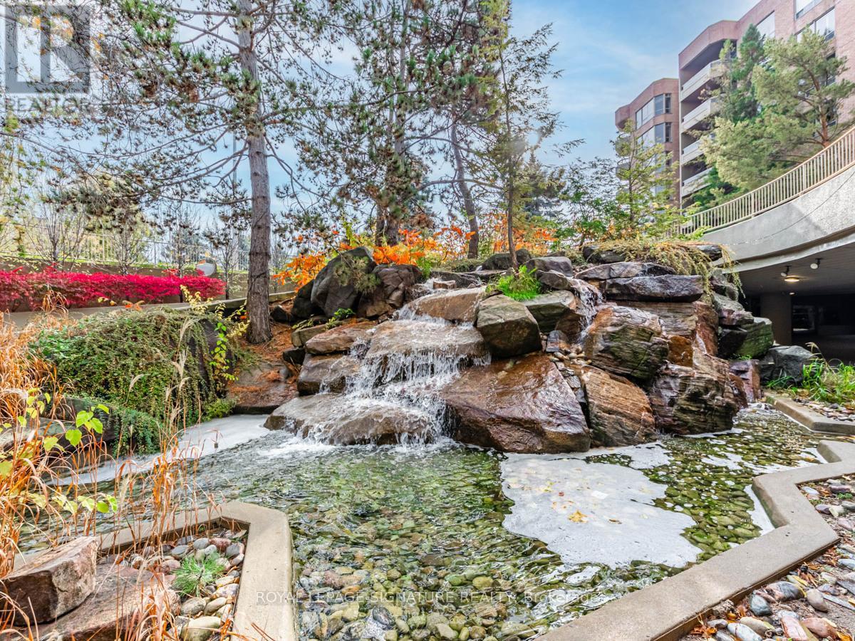 Property at 217 - 1200 DON MILLS ROAD image 2
