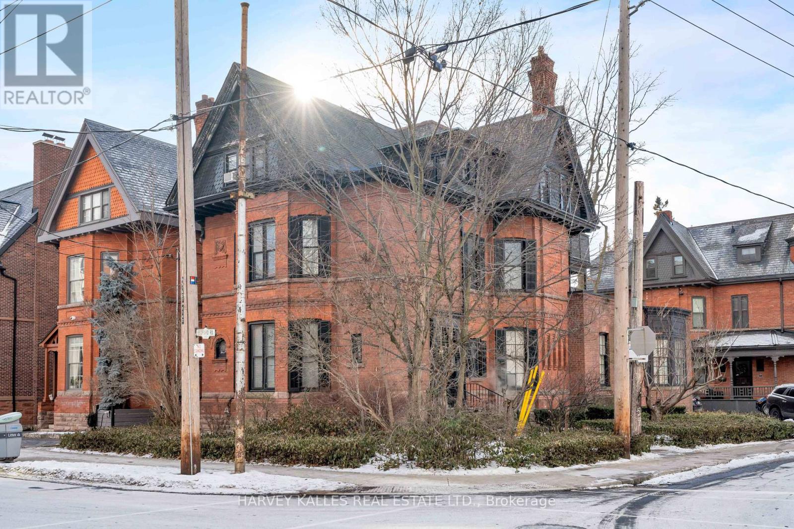 142 Bedford Road, Toronto, Ontario  M5R 2K2 - Photo 1 - C11952436