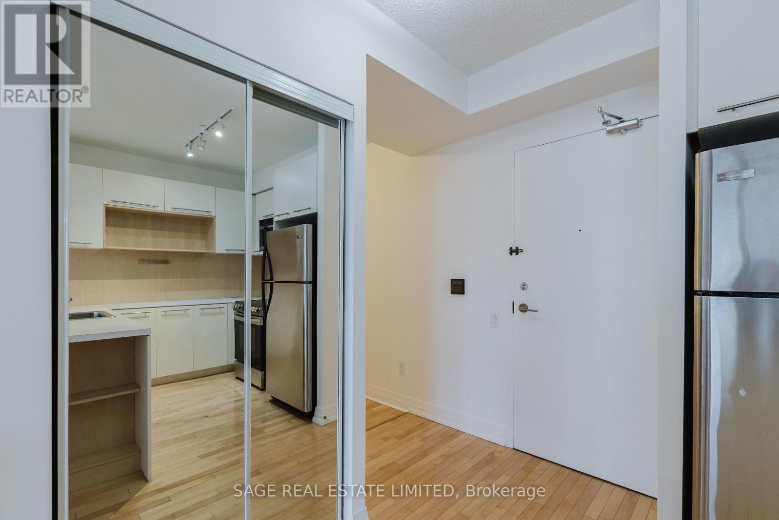 2805 - 25 Carlton Street, Toronto, Ontario  M5B 1L4 - Photo 4 - C11952614