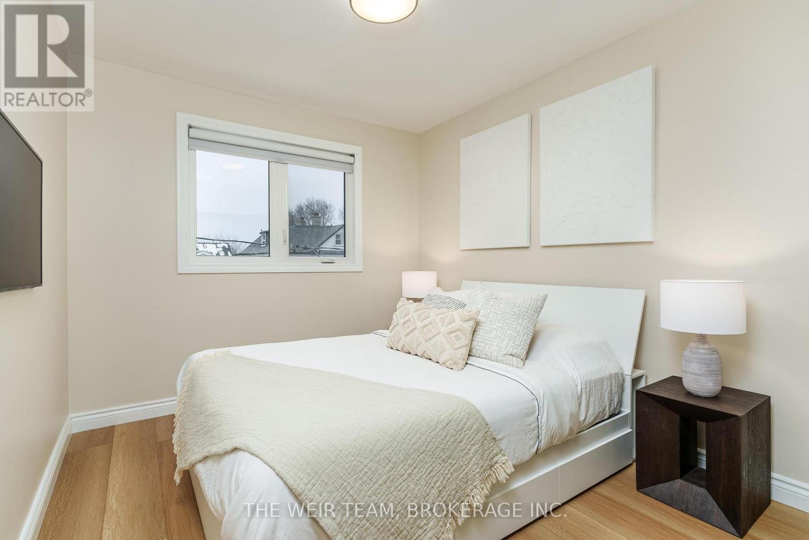 29 Oak Park Avenue, Toronto, Ontario  M4C 4L8 - Photo 13 - E11952307