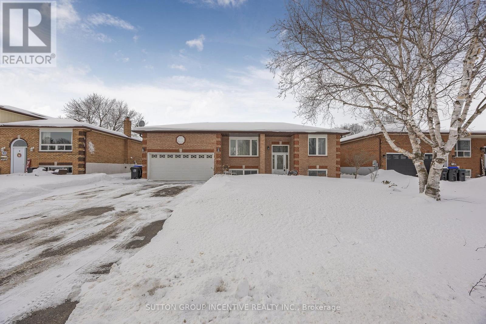 10 MANSONIC WAY, Essa, Ontario