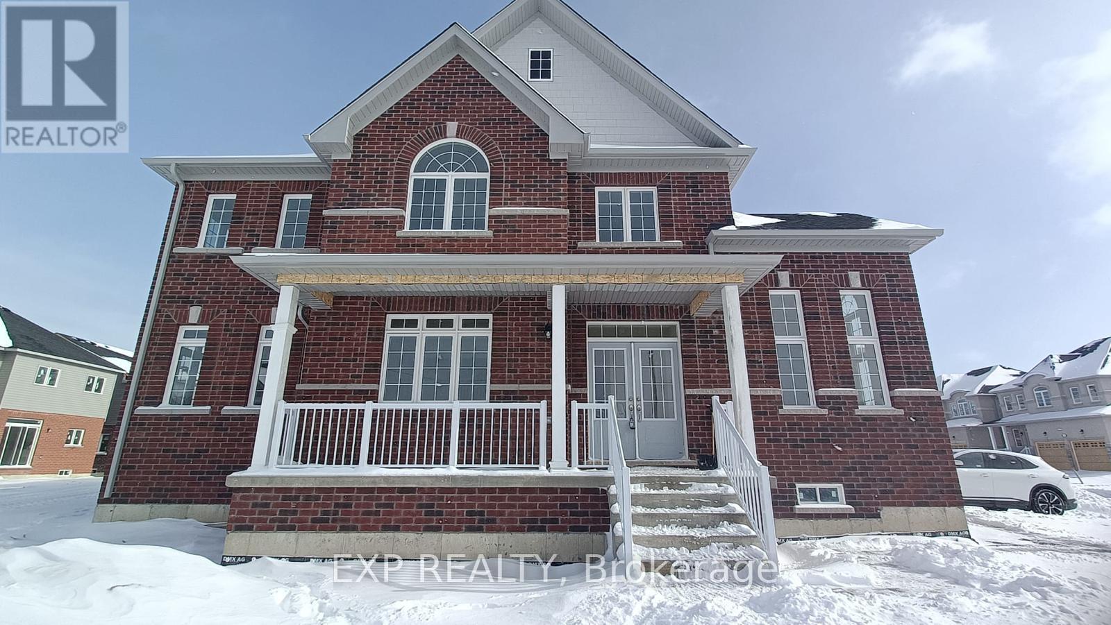 4 GRIEVE STREET, Georgina, Ontario