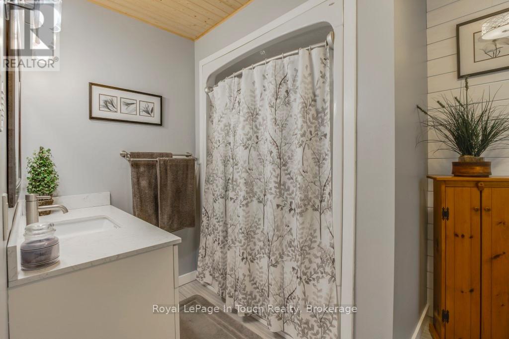 36 Meadows Avenue, Tay, Ontario  L0K 2C0 - Photo 26 - S11952446