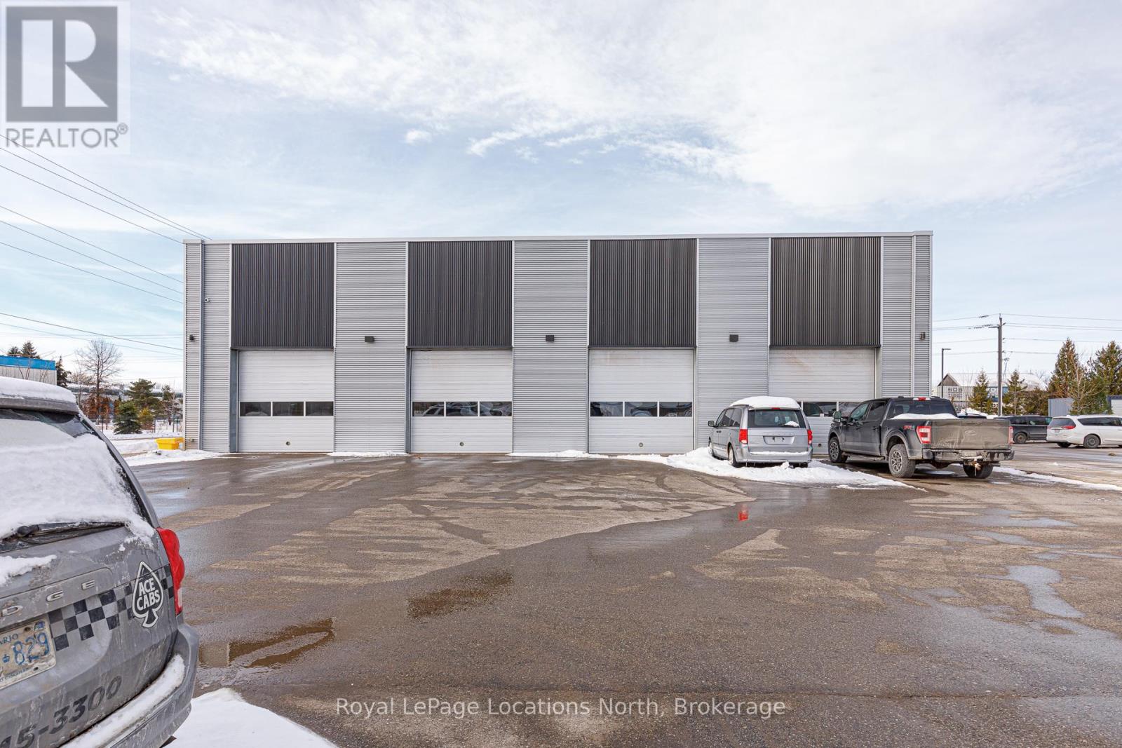 100 - 245 Raglan Street E, Collingwood, Ontario  L9Y 5P9 - Photo 3 - S11952484
