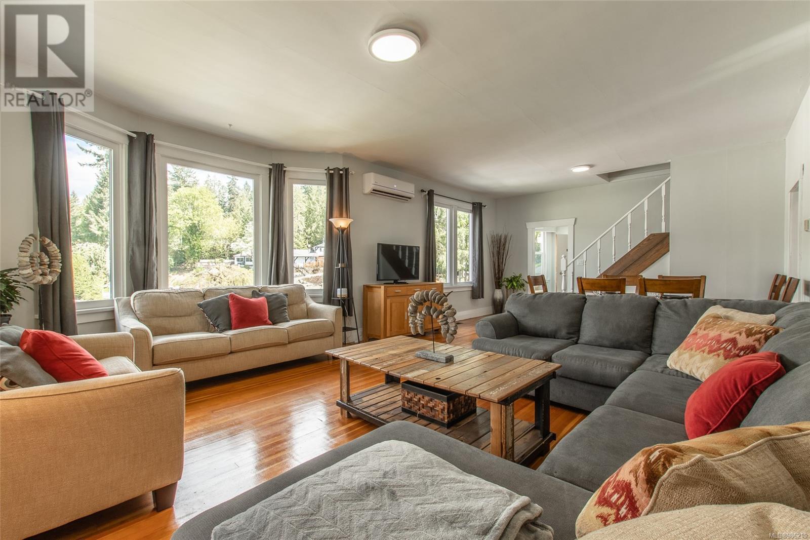 Property at 8585 Bothwell Rd image 1