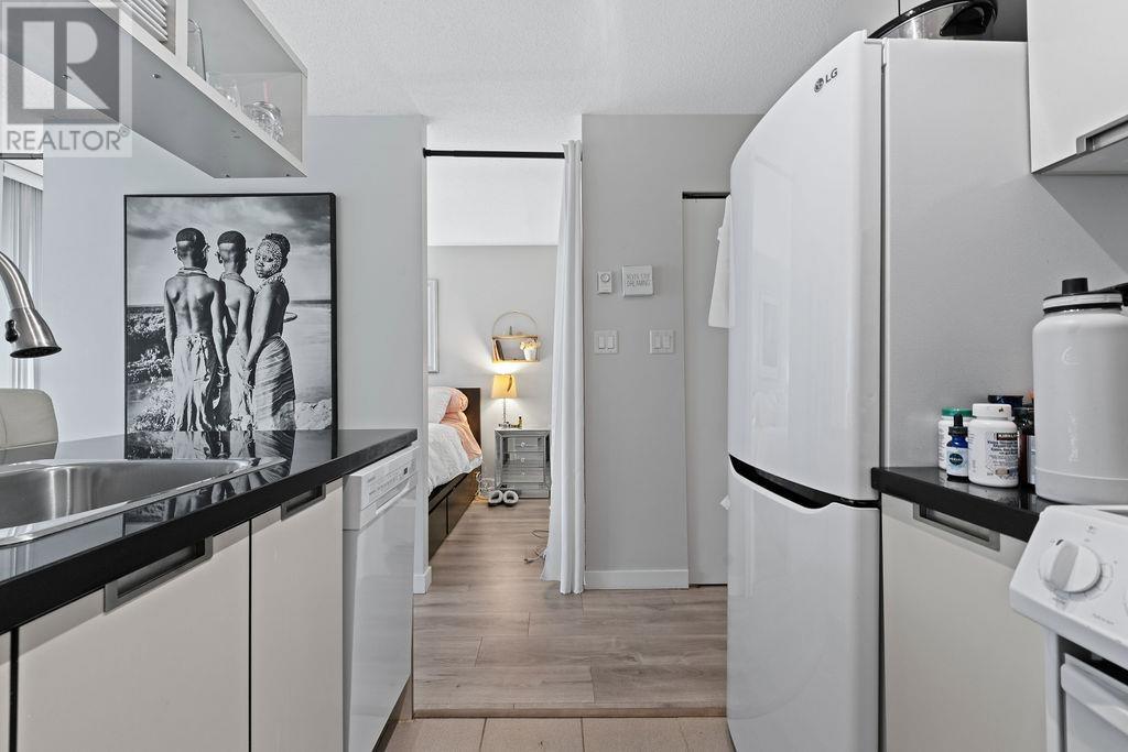 Listing Picture 10 of 31 : 1105 1082 SEYMOUR STREET, Vancouver / 溫哥華 - 魯藝地產 Yvonne Lu Group - MLS Medallion Club Member