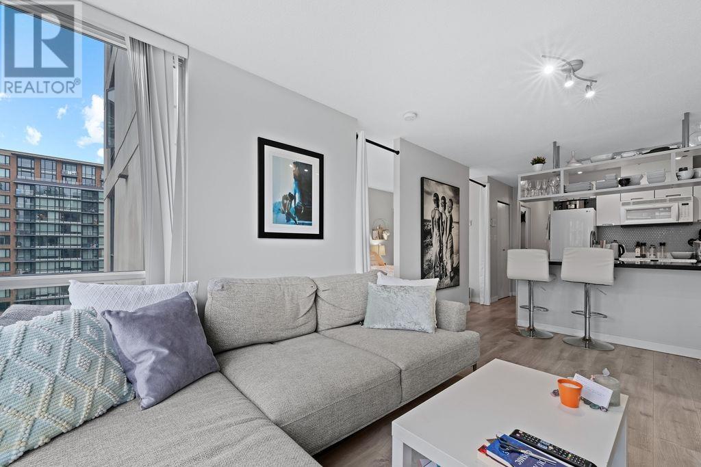 Listing Picture 4 of 31 : 1105 1082 SEYMOUR STREET, Vancouver / 溫哥華 - 魯藝地產 Yvonne Lu Group - MLS Medallion Club Member