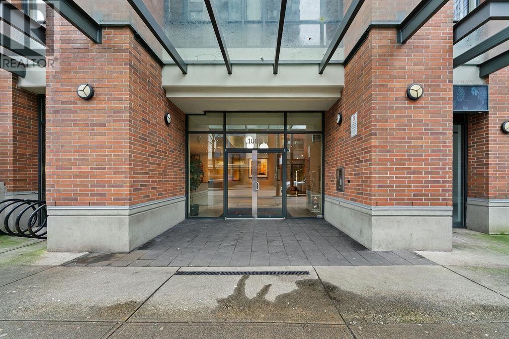 Listing Picture 28 of 31 : 1105 1082 SEYMOUR STREET, Vancouver / 溫哥華 - 魯藝地產 Yvonne Lu Group - MLS Medallion Club Member