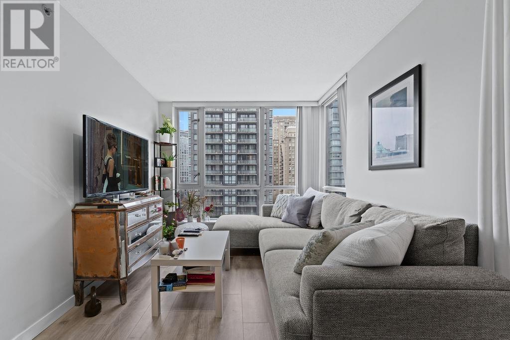 Listing Picture 3 of 31 : 1105 1082 SEYMOUR STREET, Vancouver / 溫哥華 - 魯藝地產 Yvonne Lu Group - MLS Medallion Club Member