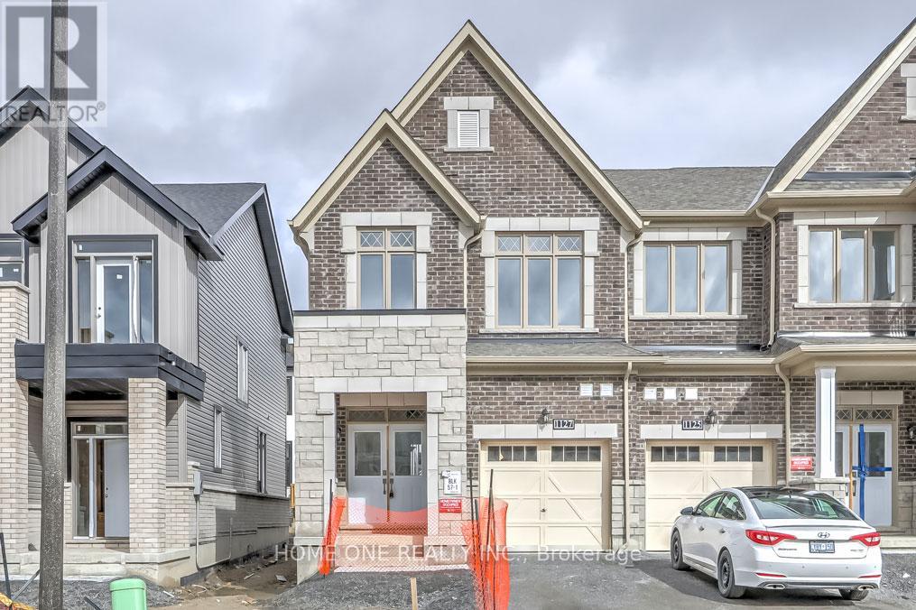 1127 THOMPSON DRIVE, Oshawa, Ontario