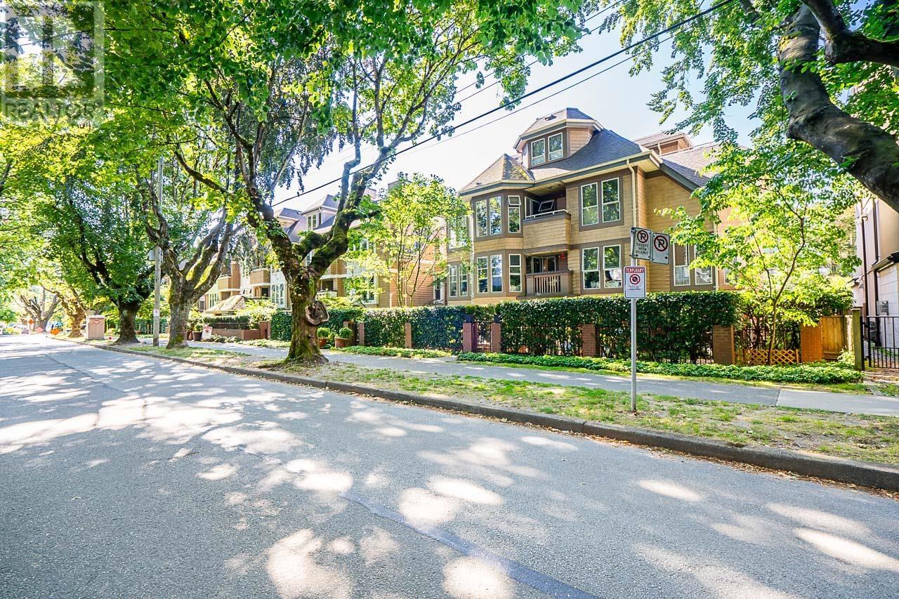 Listing Picture 30 of 31 : N101 628 W 13TH AVENUE, Vancouver / 溫哥華 - 魯藝地產 Yvonne Lu Group - MLS Medallion Club Member