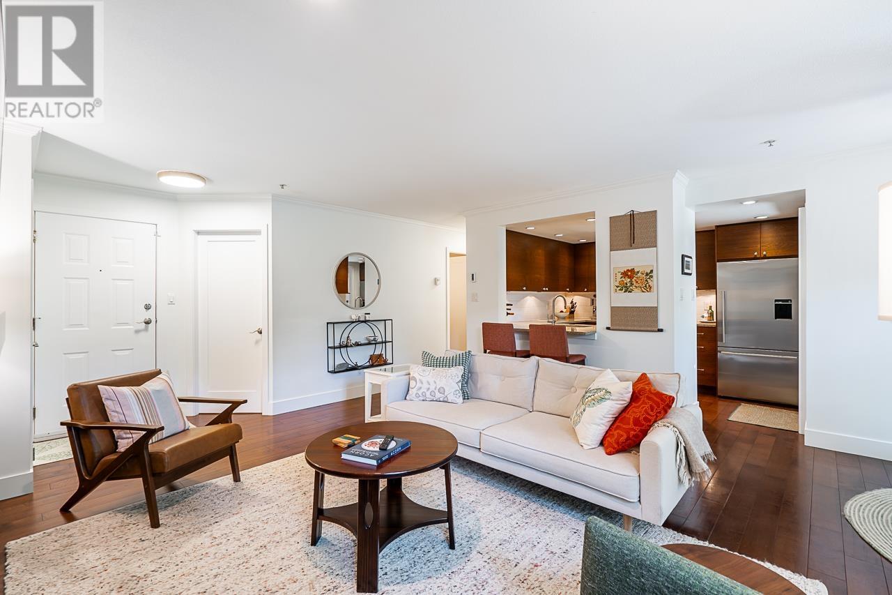 Listing Picture 4 of 31 : N101 628 W 13TH AVENUE, Vancouver / 溫哥華 - 魯藝地產 Yvonne Lu Group - MLS Medallion Club Member