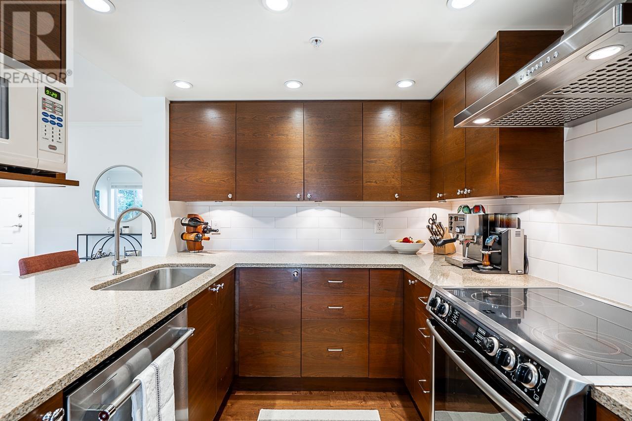 Listing Picture 9 of 31 : N101 628 W 13TH AVENUE, Vancouver / 溫哥華 - 魯藝地產 Yvonne Lu Group - MLS Medallion Club Member