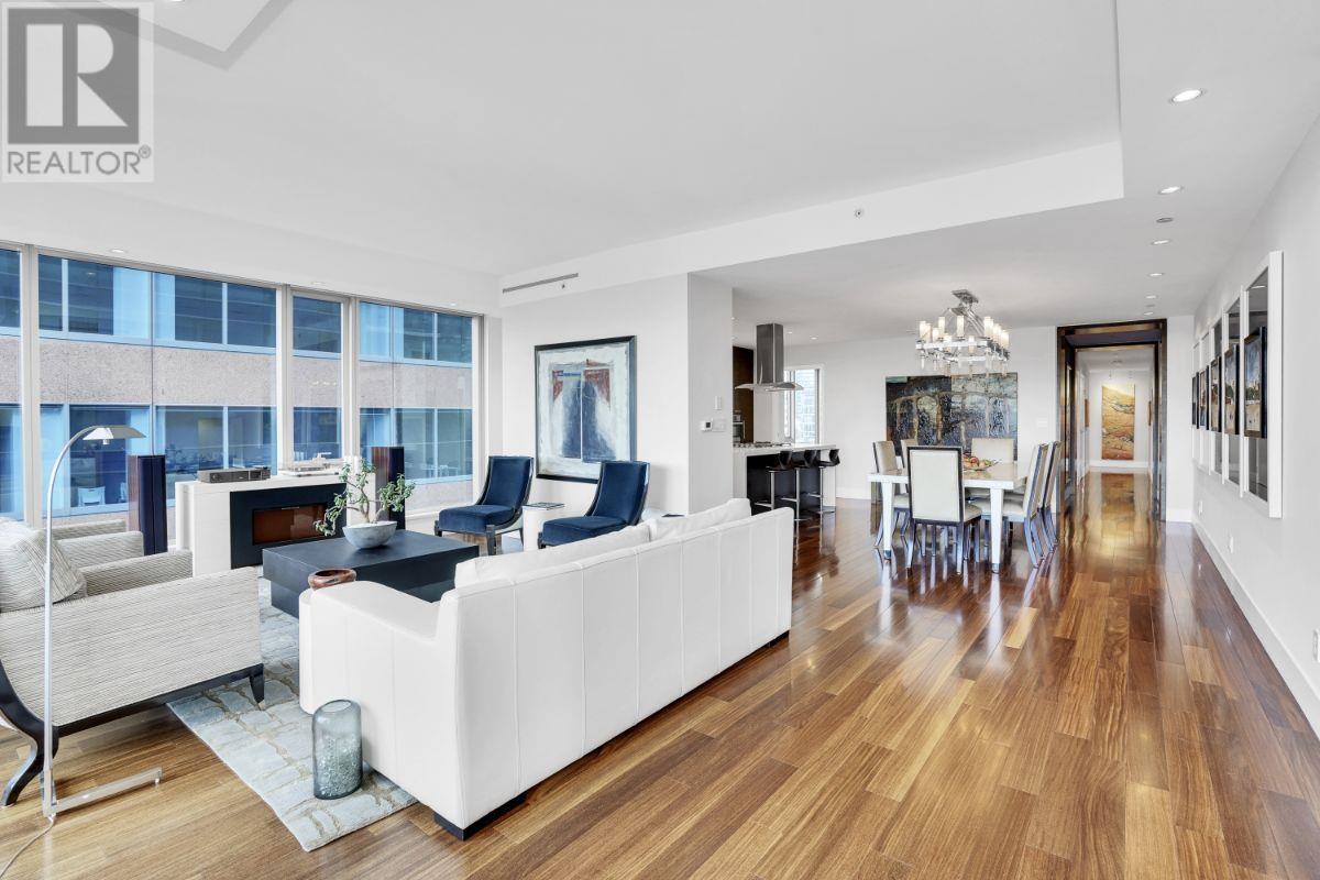 Property at 1902 667 HOWE STREET image 4