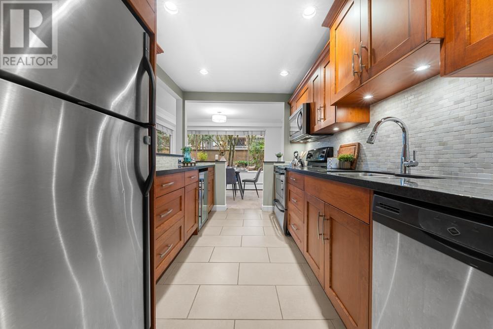 Listing Picture 20 of 38 : 110 1777 W 13TH AVENUE, Vancouver / 溫哥華 - 魯藝地產 Yvonne Lu Group - MLS Medallion Club Member