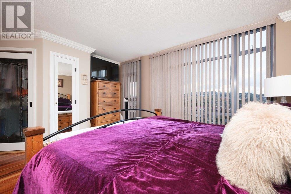 Listing Picture 14 of 34 : 1802 4425 HALIFAX STREET, Burnaby / 本拿比 - 魯藝地產 Yvonne Lu Group - MLS Medallion Club Member