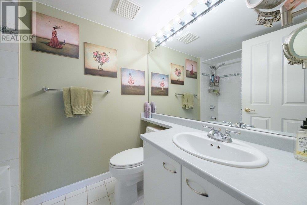 Listing Picture 19 of 34 : 1802 4425 HALIFAX STREET, Burnaby / 本拿比 - 魯藝地產 Yvonne Lu Group - MLS Medallion Club Member