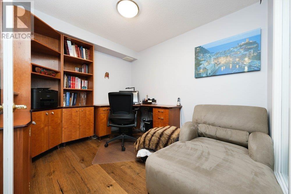 Listing Picture 21 of 34 : 1802 4425 HALIFAX STREET, Burnaby / 本拿比 - 魯藝地產 Yvonne Lu Group - MLS Medallion Club Member