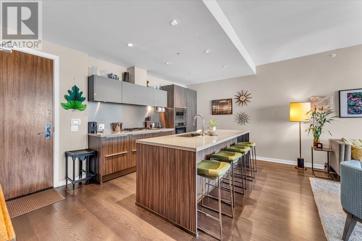 Listing Picture 13 of 36 : 504 77 WALTER HARDWICK AVENUE, Vancouver / 溫哥華 - 魯藝地產 Yvonne Lu Group - MLS Medallion Club Member