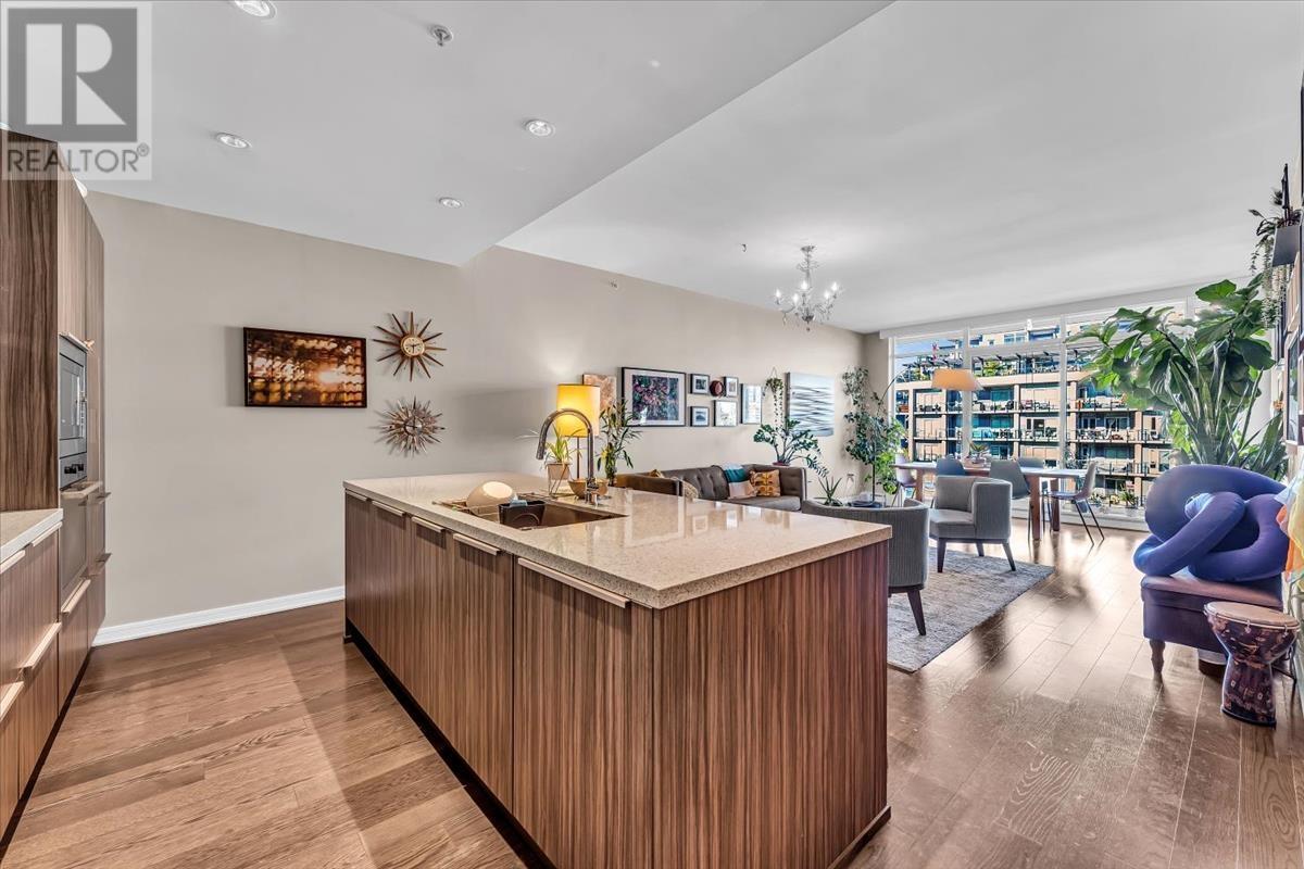 Listing Picture 17 of 36 : 504 77 WALTER HARDWICK AVENUE, Vancouver / 溫哥華 - 魯藝地產 Yvonne Lu Group - MLS Medallion Club Member