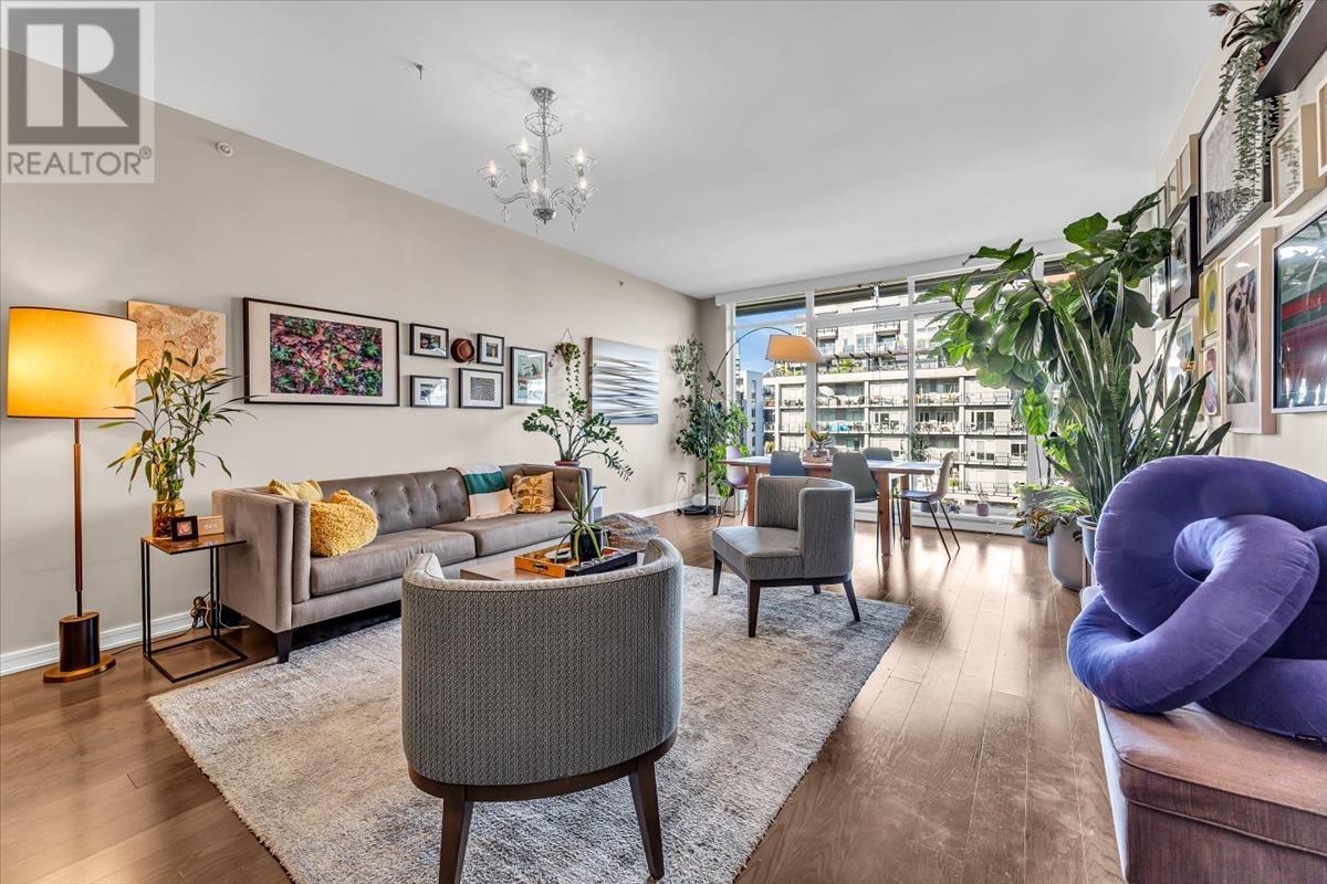 Listing Picture 18 of 36 : 504 77 WALTER HARDWICK AVENUE, Vancouver / 溫哥華 - 魯藝地產 Yvonne Lu Group - MLS Medallion Club Member